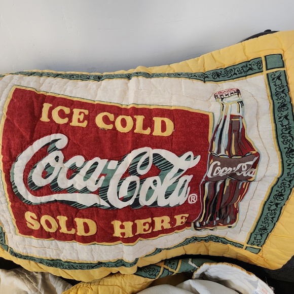 Coca-Cola Bedding 1990s (?) 80x85 Comforter 2‎ Shams - Picture 2 of 16